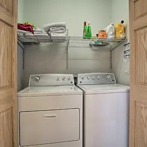 South Tahoe 9 Mi To Heavenly Mountain! Holiday home